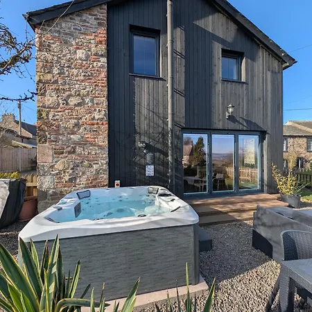 Old Brewery Barn, Ullswater, District Holiday home Penrith